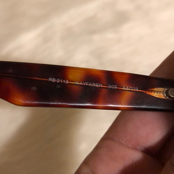 SOLD 🎉Ray - Ban tortoise Frame wayfarer sunglasse - Picture 6 of 6